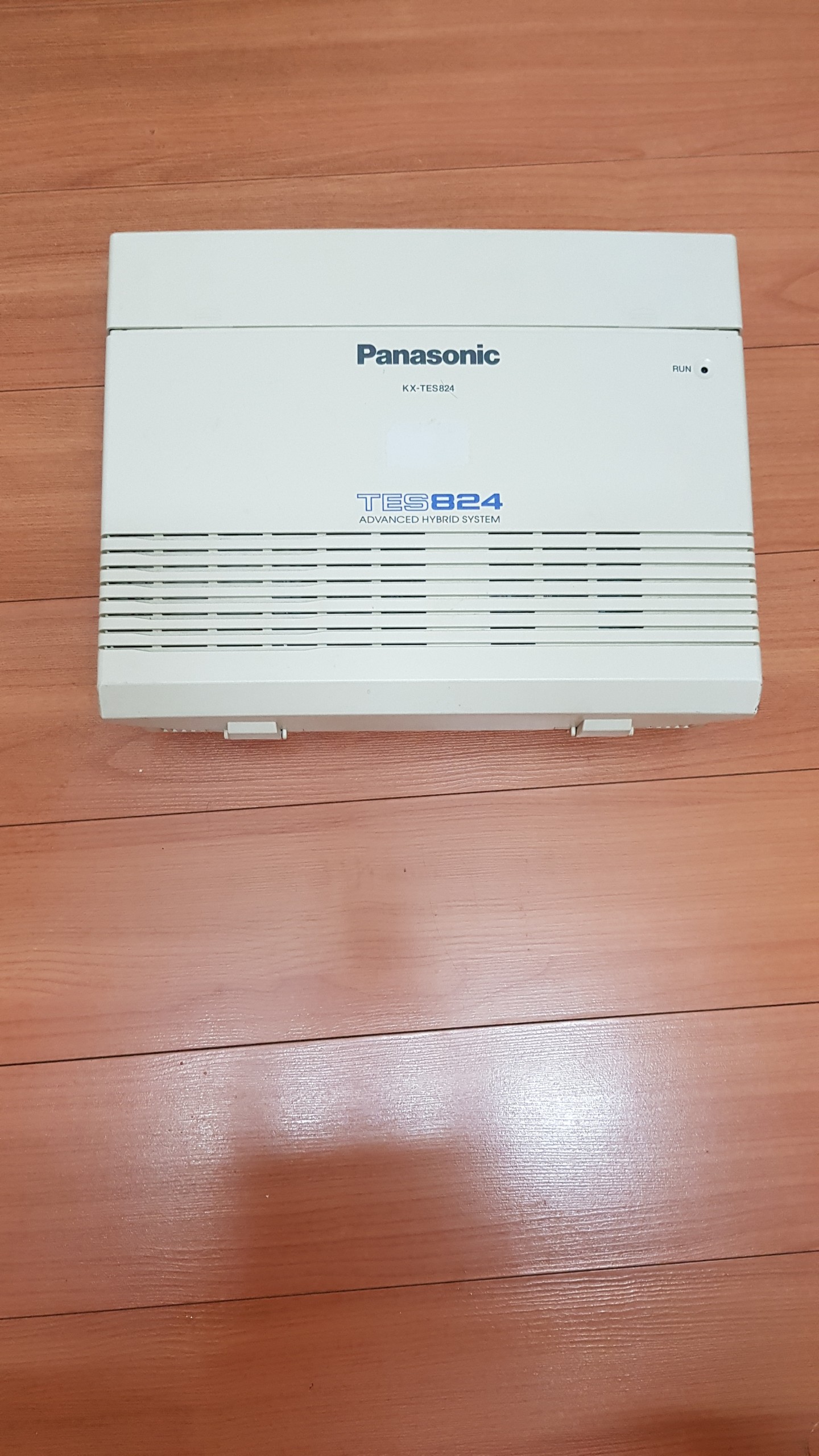 cần thanh lý gấp tổng đài PANASONIC TES 824 (6 vào 24 ra). Giá 1tr